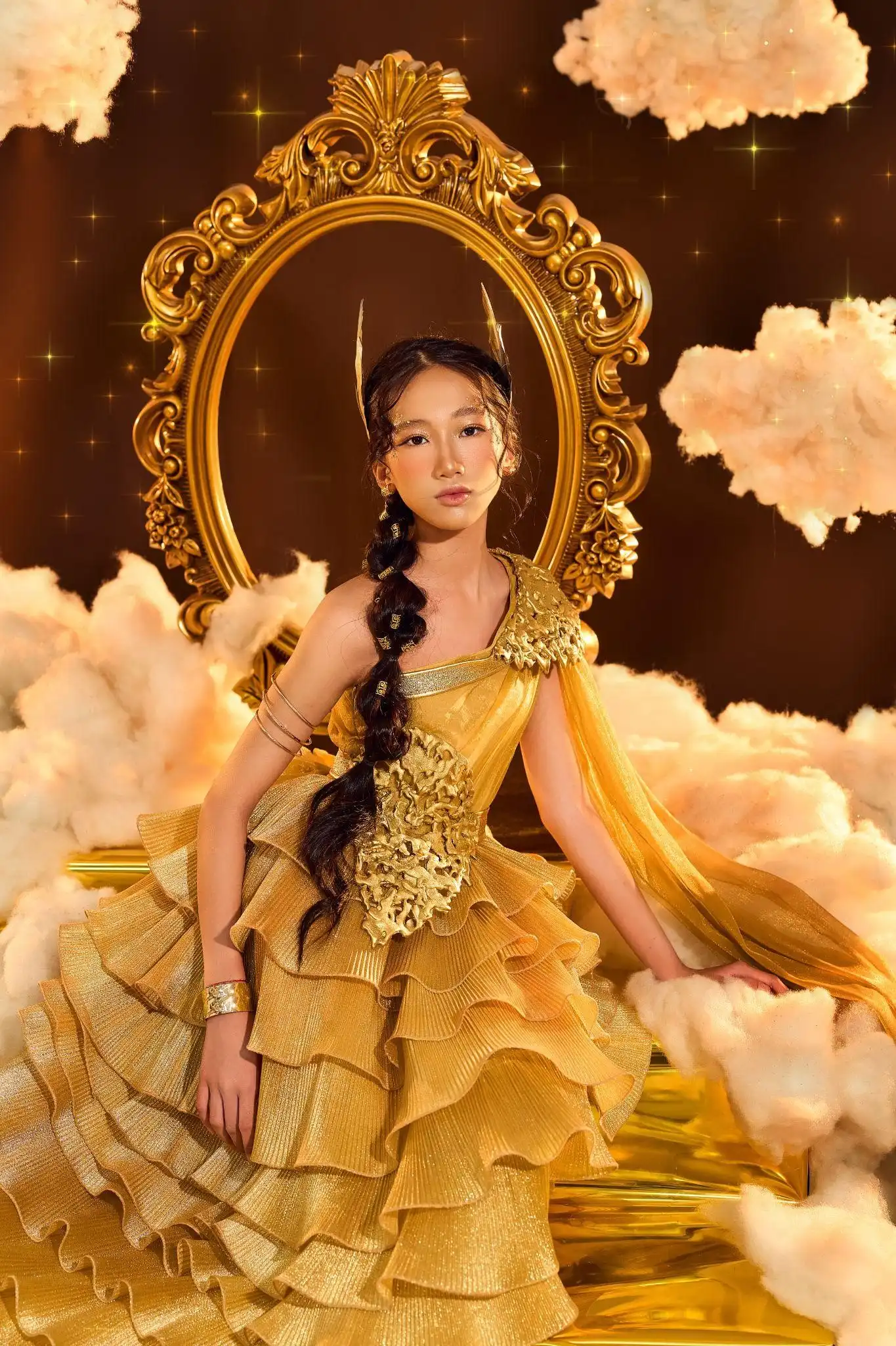 Joly Thảo Linh – “Chiến Binh Nhí” Firstface Đầy Khí Chất Trong BST Guardians of Light