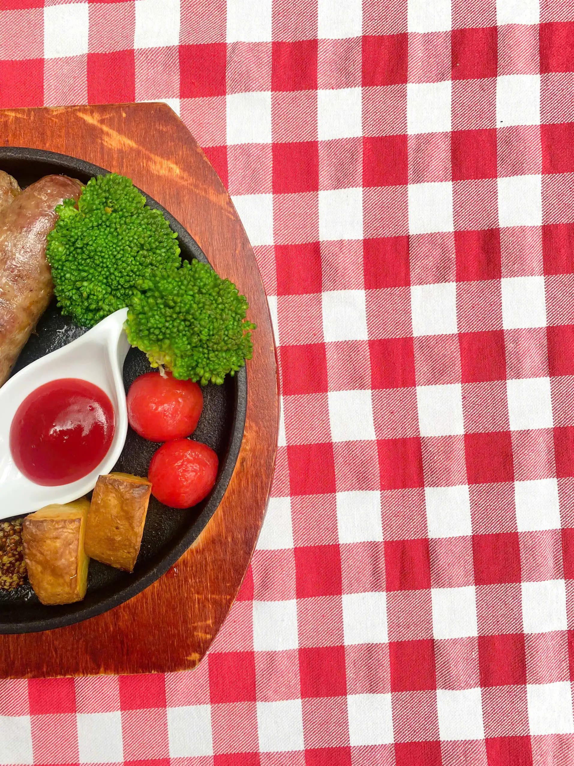 Xúc Xích Ý – Món Ngon Đậm Chất Ẩm Thực Châu Âu