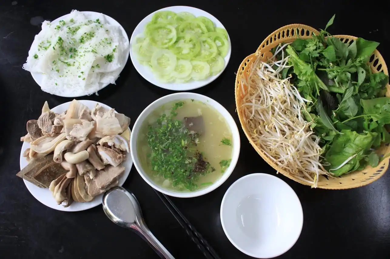 Bánh hỏi Phú Long – Món ngon miền cát trắng