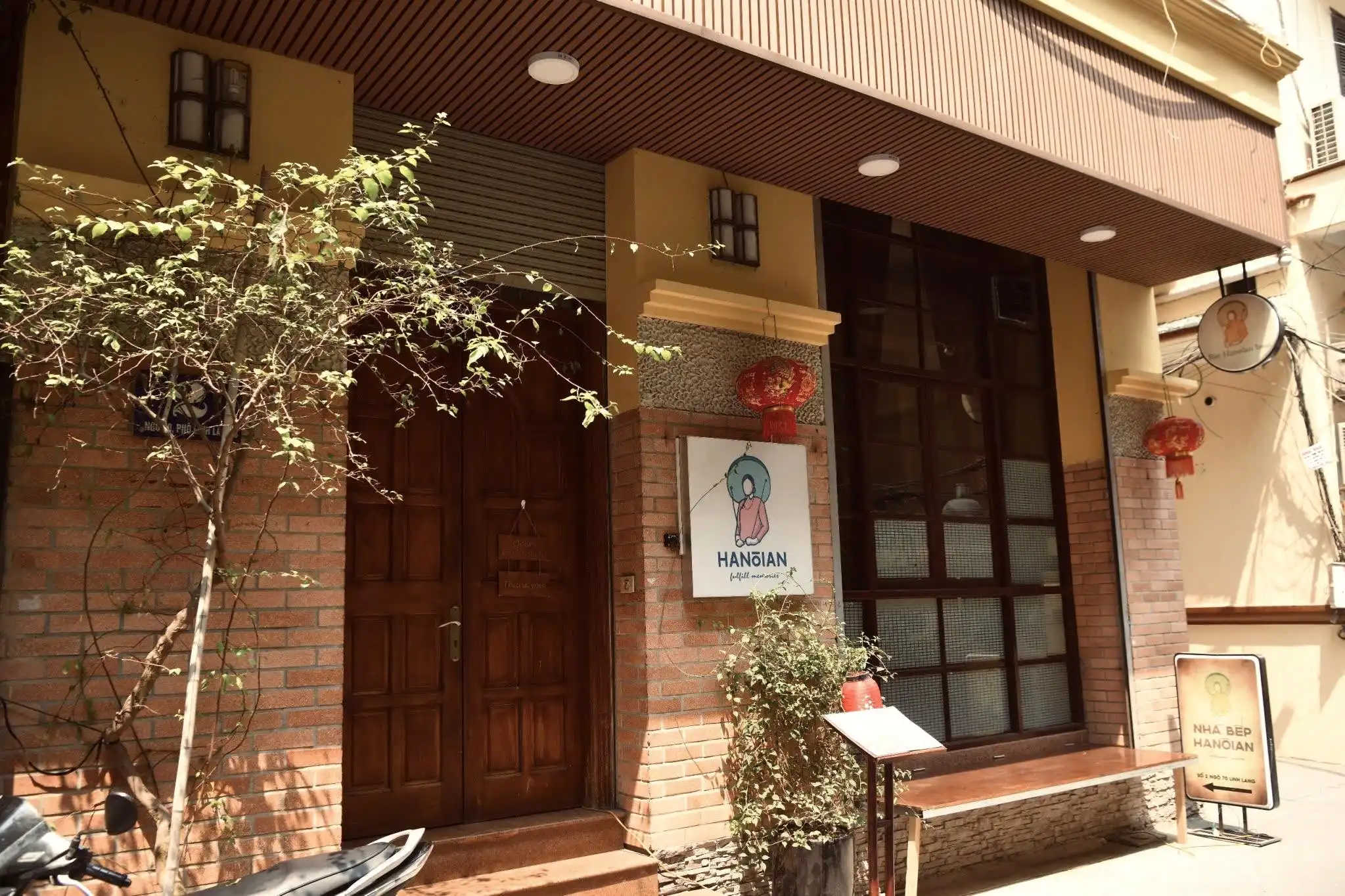 Cơm Việt chuẩn vị nhà – Thưởng thức hương vị gia đình tại Hanoian