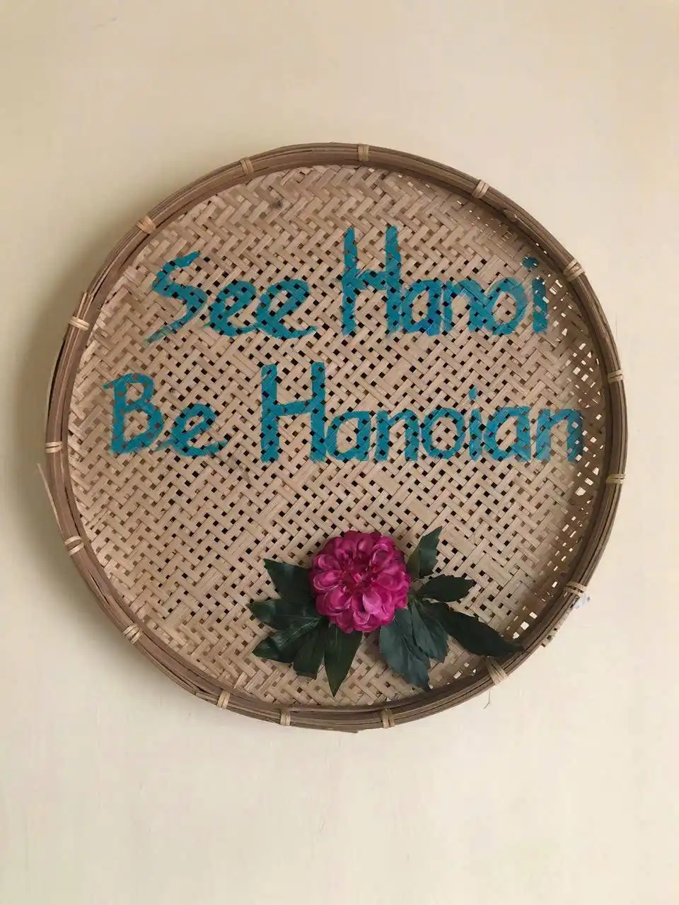 Người Phụ Nữ Việt Nam – Bình Thường mà Phi Thường, Giản Dị mà Phi Phàm