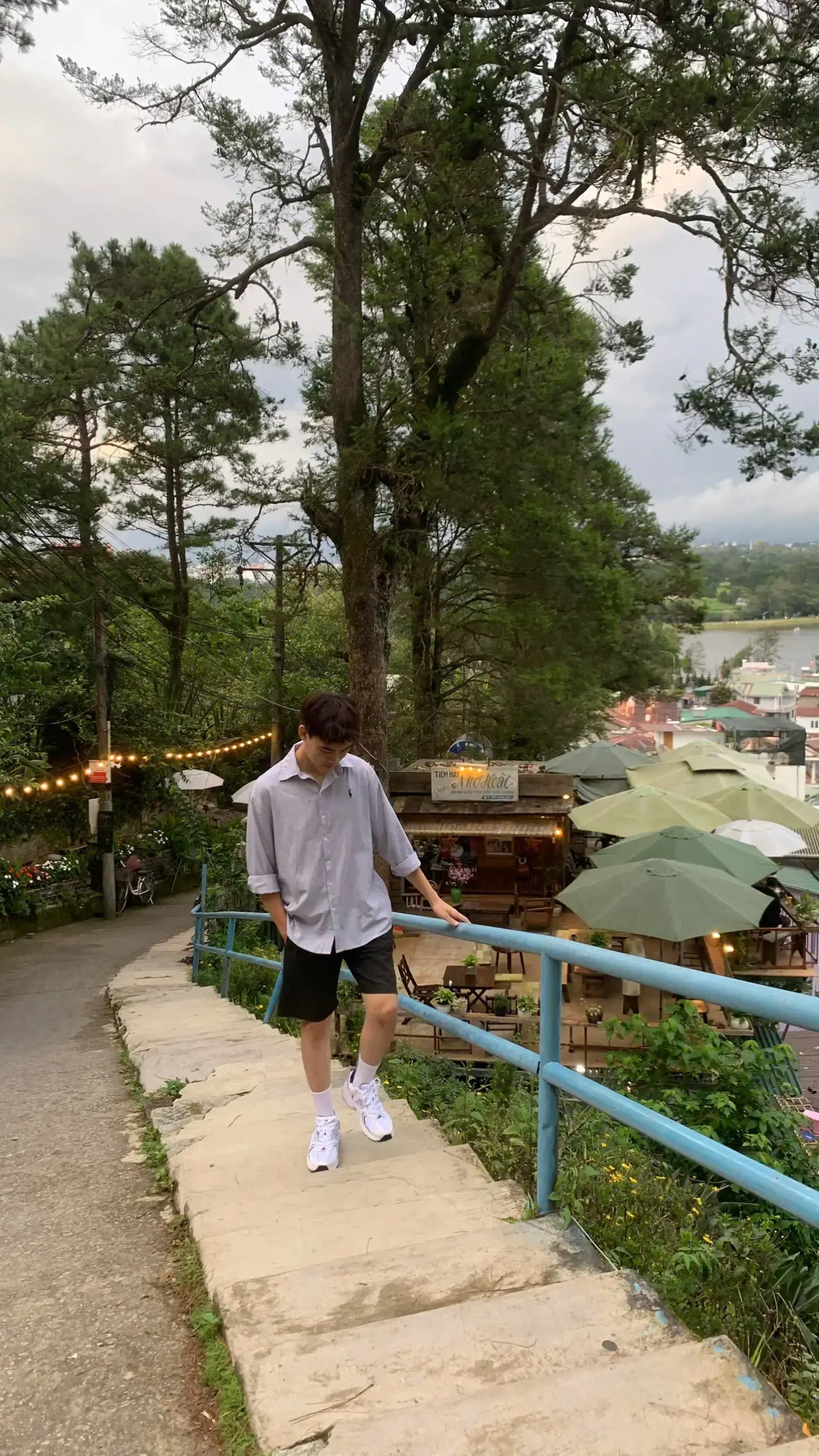 Anh Tú: Hành trình tự lập của chàng sinh viên Cơ khí từ giảng đường đến những đêm làm phục vụ