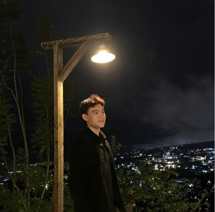 Anh Tú: Hành trình tự lập của chàng sinh viên Cơ khí từ giảng đường đến những đêm làm phục vụ