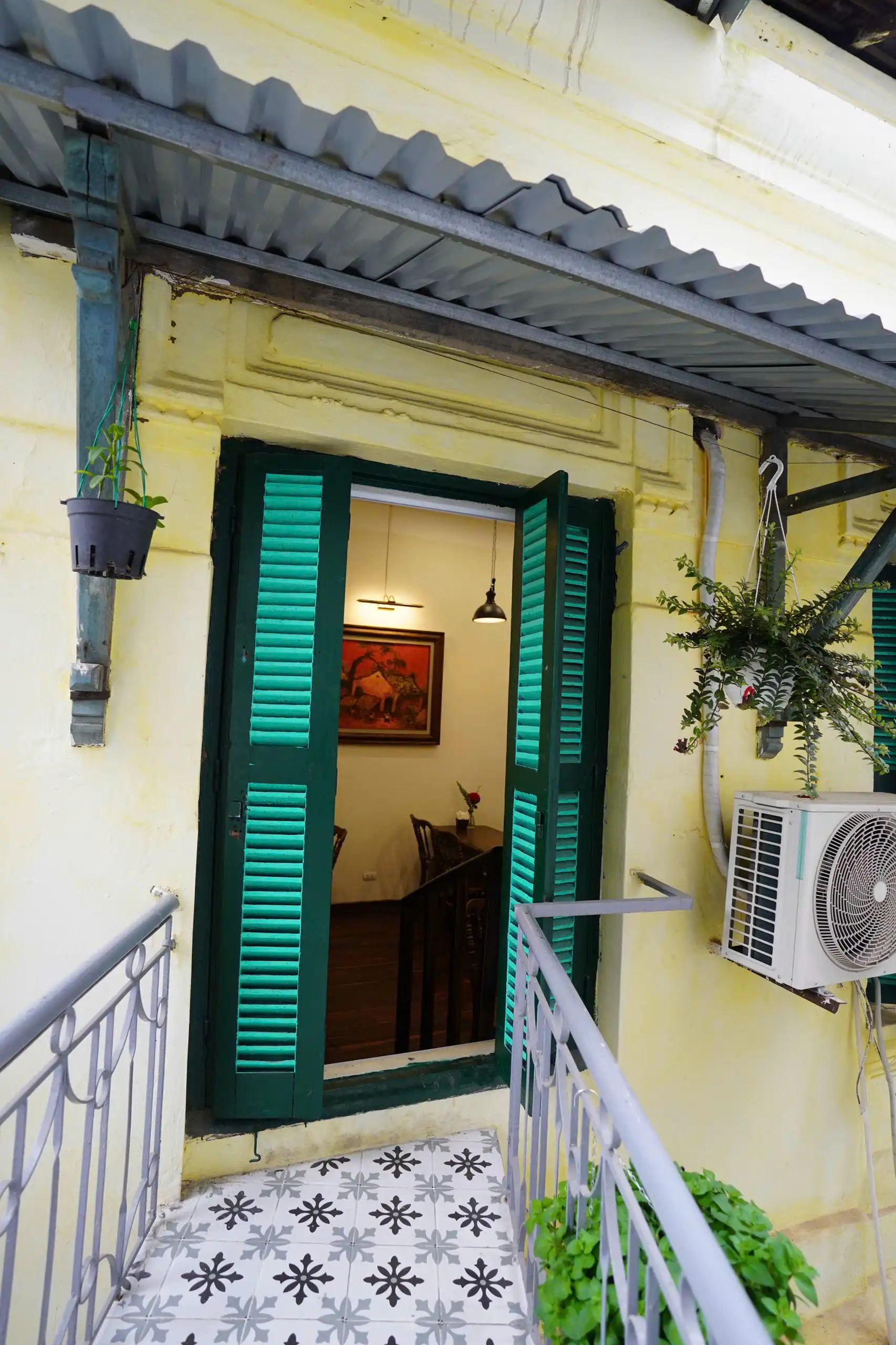 Một không gian, một ly cà phê và câu chuyện Hà Nội tại The Hanoian – 5 Trần Phú