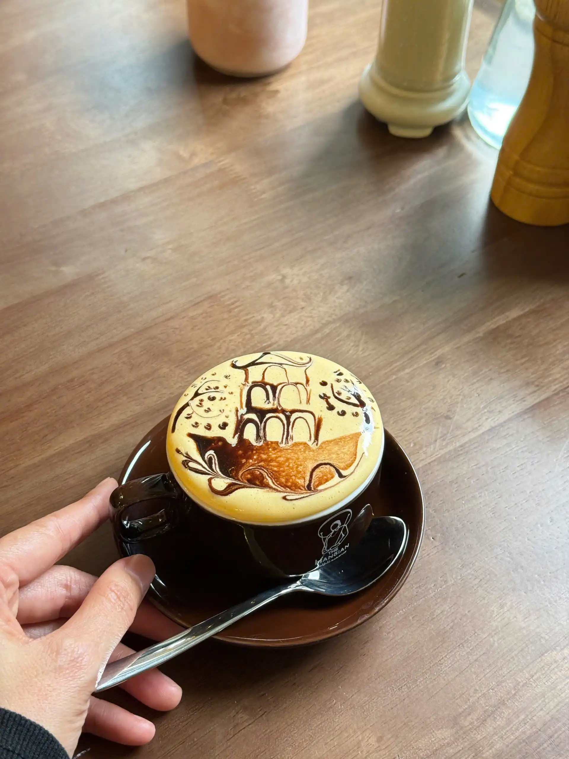 Một không gian, một ly cà phê và câu chuyện Hà Nội tại The Hanoian – 5 Trần Phú